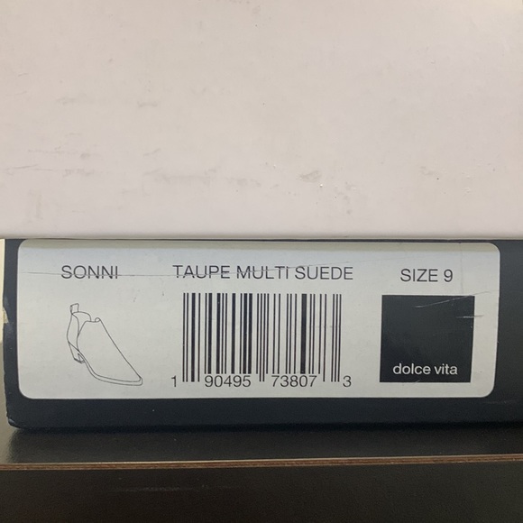 NIB Dolce Vita Sonni bootie in taupe suede and snakeskin - Picture 10 of 10